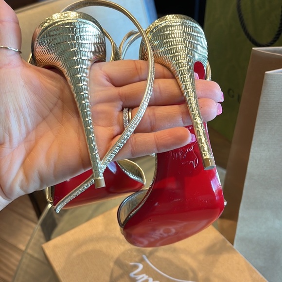 SOLD - Picture 4 of 6